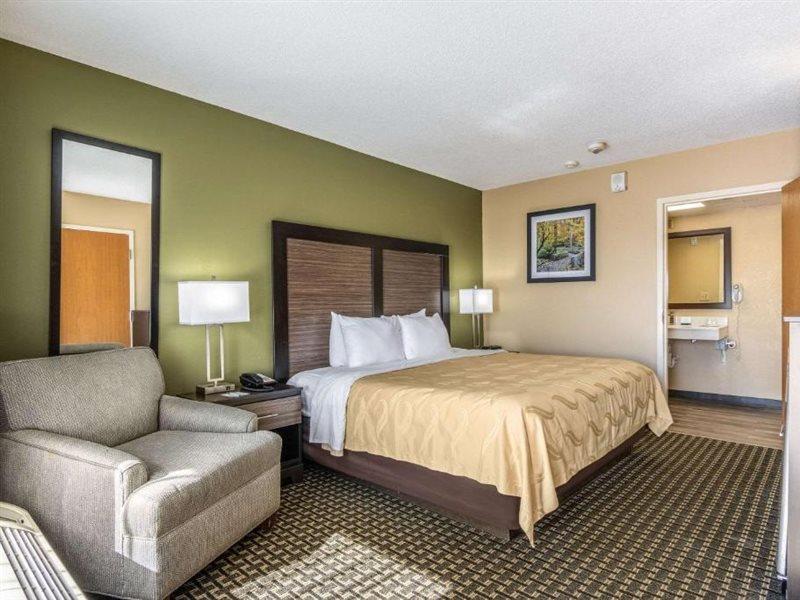 Quality Inn Perry - National Fairgrounds Area Екстер'єр фото