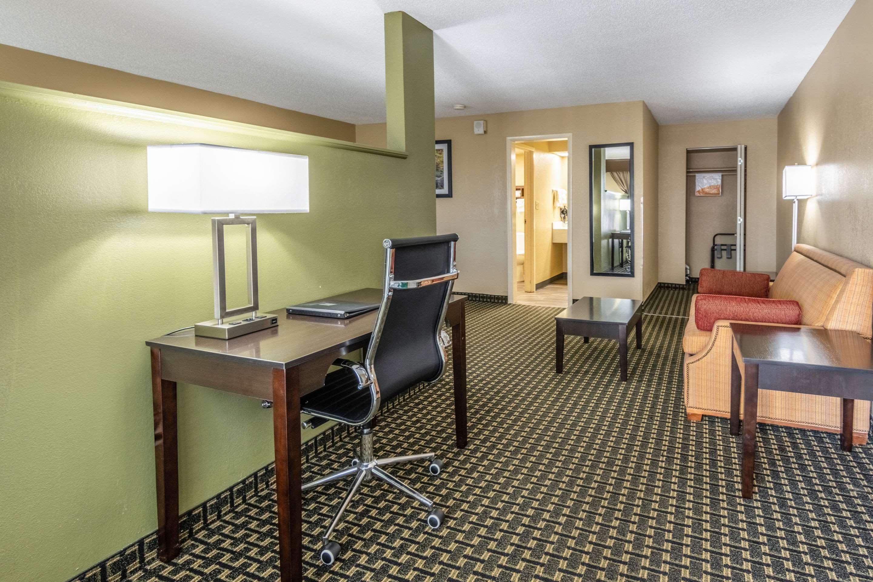 Quality Inn Perry - National Fairgrounds Area Екстер'єр фото