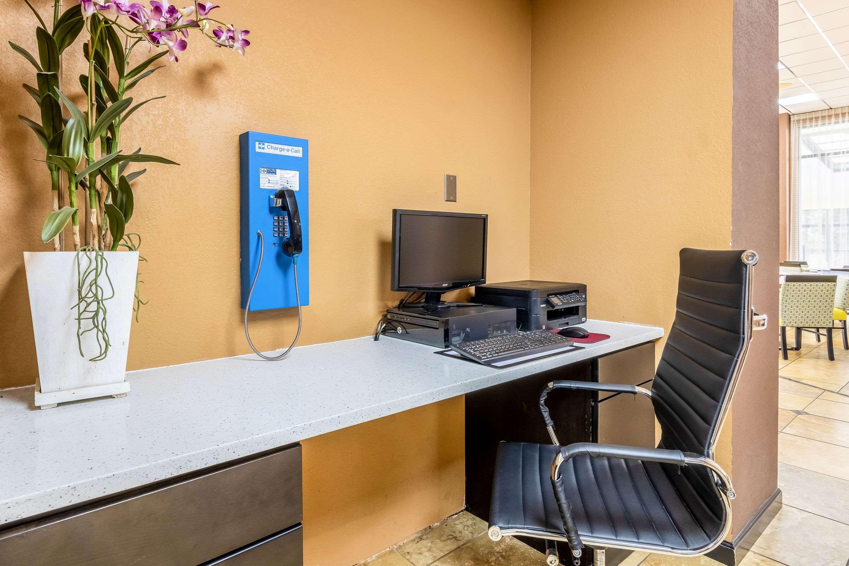Quality Inn Perry - National Fairgrounds Area Екстер'єр фото