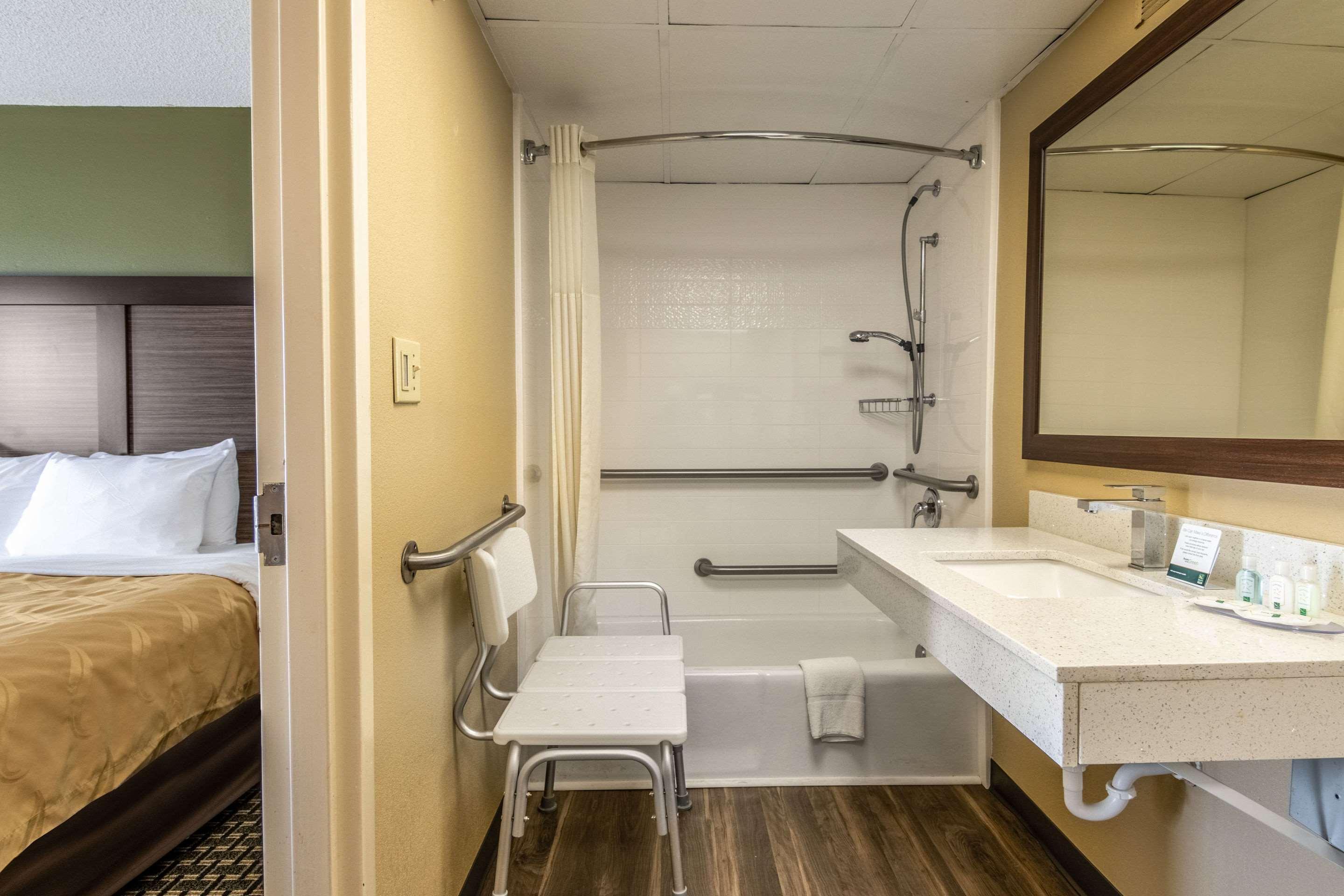 Quality Inn Perry - National Fairgrounds Area Екстер'єр фото
